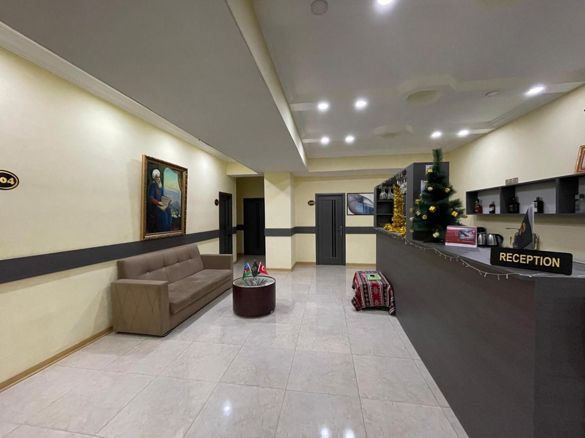 Rahat Hotel 占贾 外观 照片